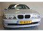 BMW 5-Serie 520i Lifestyle Edition | APK: 06-2026 | AIRCO | STOEL-VERW | CRUISE | PDC-V/A | TREKHAAK | 17'LMV |