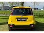 Fiat Panda 1.0 Hybrid Pandina Airco | Parkeersensoren | Navigatie via carplay | Cruisecontrol | Crossover | showmodel, vraag naar de beschikbaarheid