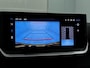 Peugeot 208 Allure Hybrid 100 pk Automaat | Navigatie | Achteruitrijcamera | Parkeersensoren Voor en Achter | Voorstoelen Verwarmd | LED Koplampen | Lederen Stuurwiel | Climate Control | Adaptieve Cruise Control | 16" Lichtmetalen Velgen | Apple Carplay/Android Auto |
