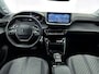 Peugeot 208 Allure Hybrid 100 pk Automaat | Navigatie | Achteruitrijcamera | Parkeersensoren Voor en Achter | Voorstoelen Verwarmd | LED Koplampen | Lederen Stuurwiel | Climate Control | Adaptieve Cruise Control | 16" Lichtmetalen Velgen | Apple Carplay/Android Auto |