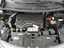 Peugeot 5008 SUV Allure Pack Business Hybrid 136 pk Automaat | Navigatie | Achteruitrijcamera | Parkeersensoren Achter | LED Koplampen | Keyless Entry/Start | Dodehoek Detectie | Climate Control | Cruise Control | 18" Lichtmetalen Velgen | Apple Carplay/Android Auto |