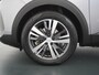 Peugeot 5008 SUV Allure Pack Business Hybrid 136 pk Automaat | Navigatie | Achteruitrijcamera | Parkeersensoren Achter | LED Koplampen | Keyless Entry/Start | Dodehoek Detectie | Climate Control | Cruise Control | 18" Lichtmetalen Velgen | Apple Carplay/Android Auto |