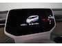 Volkswagen ID. Buzz 1st Max 77kWh 204 pk | Navigatie | Elektr. trekhaak | Parkeersensoren (Park assist) | Rondomzicht camera | Adaptieve cruise control | Stoelverwarming | Elektr. schuifdeuren |