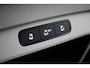 Volkswagen ID. Buzz 1st Max 77kWh 204 pk | Navigatie | Elektr. trekhaak | Parkeersensoren (Park assist) | Rondomzicht camera | Adaptieve cruise control | Stoelverwarming | Elektr. schuifdeuren |
