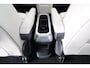 Volkswagen ID. Buzz 1st Max 77kWh 204 pk | Navigatie | Elektr. trekhaak | Parkeersensoren (Park assist) | Rondomzicht camera | Adaptieve cruise control | Stoelverwarming | Elektr. schuifdeuren |