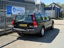 Volvo V70 Cross Country 2.4 T Comfort Line | Airco | Cruise | Trekhaak