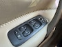 Volvo V70 Cross Country 2.4 T Comfort Line | Airco | Cruise | Trekhaak