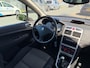 Peugeot 307 1.6-16V Premium | Lees tekst