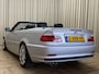 BMW 3-Serie E46 Cabriolet 330Ci 232 PK *Slechts 56.984 km!* Inclusief Hardtop / Automaat / Leder Sportstoelen / Memory / HK Audio / 18" M Sport /