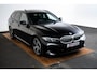 BMW 3-Serie Touring 330i M-sport - Trekhaak - Panoramadak - Head-up - Active Cruise Control - HiFi System - 19 inch