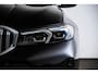 BMW 3-Serie Touring 330i M-sport - Trekhaak - Panoramadak - Head-up - Active Cruise Control - HiFi System - 19 inch