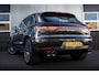 Porsche Macan 2.0 245 pk Sport-Chrono / 1e-Eigenaar/ Facelift-Model/ Lucht-Vering/ Pano-Dak/ Bose-Sound/ Stoel.Verw/ Stoel-Koeling/ Camera/ 21'' LMV