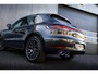 Porsche Macan 2.0 245 pk Sport-Chrono / 1e-Eigenaar/ Facelift-Model/ Lucht-Vering/ Pano-Dak/ Bose-Sound/ Stoel.Verw/ Stoel-Koeling/ Camera/ 21'' LMV