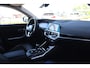 BMW 3-Serie Touring (g21) 330e 292PK AUTOMAAT SPORT LINE SHADOW LINE Live Cockpit Trekhaak | Navi | Leer | Sfeerverl. | Adapt.Cruise | Dab |