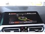 BMW 3-Serie Touring (g21) 330e 292PK AUTOMAAT SPORT LINE SHADOW LINE Live Cockpit Trekhaak | Navi | Leer | Sfeerverl. | Adapt.Cruise | Dab |