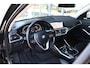 BMW 3-Serie Touring (g21) 330e 292PK AUTOMAAT SPORT LINE SHADOW LINE Live Cockpit Trekhaak | Navi | Leer | Sfeerverl. | Adapt.Cruise | Dab |