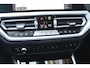 BMW 3-Serie Touring (g21) 330e 292PK AUTOMAAT SPORT LINE SHADOW LINE Live Cockpit Trekhaak | Navi | Leer | Sfeerverl. | Adapt.Cruise | Dab |