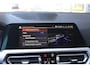 BMW 3-Serie Touring (g21) 330e 292PK AUTOMAAT SPORT LINE SHADOW LINE Live Cockpit Trekhaak | Navi | Leer | Sfeerverl. | Adapt.Cruise | Dab |