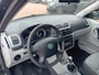 Skoda Fabia Combi 1.4-16V Ambiente, Airco, Elektrische ramen, Elektrische spiegels(verwarmbaar), Radio/CD/Aux, Cruise control, Bestuurderstoel in hoogte verstelbaar, Stuurwiel verstelbaar, Centrale vergrendeling met AB, Trekhaak, Originele NL auto, Goed onderhouden