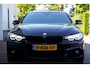 BMW 4-Serie Gran Coupe 440i 6 Cilinder 326PK M-Sport*NL-Auto*Perfect Onderh.*Dak/Carbon/H&K/ACC/HUD/360 Camera/Stoelverw./Elek. Klep/Keyless Entry+Go/Dodehoek/Rijstrook/LED/Memorie/DAB/Parkeersens.V+A/20 inch LM*