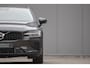 Volvo V60 2.0 T6 Plug-in hybrid AWD Plus Dark|H/K Audio|360 Camera|Leer|