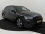 Audi Q8 e-tron 55 quattro S Edition Competition 115 kWh | Panoramadak | Luchtvering | Trekhaak | Achteruitrijcamera | Keyless | Navigatie Plus | Elektrisch verstelbare voorstoelen | Stoelverwarming |