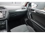 Volkswagen Tiguan 2.0Tdi 190Pk DSG7 4Motion | Highline | Panoramadak | 360° Camera | Head-Up display | Virtual Cockpit | Trekhaak | 19'' | Habanero Orange