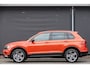 Volkswagen Tiguan 2.0Tdi 190Pk DSG7 4Motion | Highline | Panoramadak | 360° Camera | Head-Up display | Virtual Cockpit | Trekhaak | 19'' | Habanero Orange
