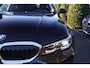 BMW 3-Serie Touring 318i Business Edition Autom 156PK Panodak Navi Camera LED Kopl Apple Carplay Clima 2x PDC LMV Trekh ENZ.