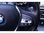 BMW 3-Serie Touring 318i Business Edition Autom 156PK Panodak Navi Camera LED Kopl Apple Carplay Clima 2x PDC LMV Trekh ENZ.
