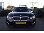 BMW 3-Serie Touring 318i Business Edition Autom 156PK Panodak Navi Camera LED Kopl Apple Carplay Clima 2x PDC LMV Trekh ENZ.