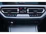 BMW 3-Serie Touring 318i Business Edition Autom 156PK Panodak Navi Camera LED Kopl Apple Carplay Clima 2x PDC LMV Trekh ENZ.