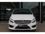 Mercedes-Benz B-klasse 180 Ambition Line: AMG | Panorama dak | Or. NL auto, dealer onderhouden