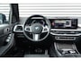 BMW X7 xDrive40i 7 Pers. M Sport | Sky Lounge | trekhaak | Massage | Carbon | M stoelen | Head-up | 23 Inch |