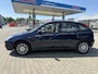 Ford Focus 1.6-16V Ghia, automaat, lederen interieur, airco, stoelverwarming, schuif-kanteldak af fabriek, hele nette auto, 20 jaar van 1 eigenaar geweest !!