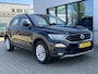 Volkswagen T-Roc 1.5 TSI Style ADAPTIVE CRUISE PDC APPLE CARPLAY