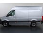 Mercedes-Benz Sprinter 317 CDI L2 H2 RWD PRO | Smartphone integratie pakket | 10.25" MBUX Systeem | Achteruitrijcamera | 3500 KG Trekgewicht |