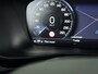 Volvo XC40 T4 Aut. Recharge R-Design Expression | Stoel- en stuurverwarming | Trekhaak | Parkeercamera