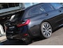 BMW 3-Serie Touring 320i Luxury Line Panoramadak Live Cockpit Leer Led ACC Elec. Trekhaak