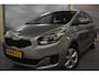 Kia Carens 1.6 GDi ComfortLine 7-Persoons + Navigatie|Bluetooth|Camera|Climate Control|Cruise Control|