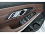 BMW 3-Serie Touring 320d Corporate High Executive | Trekhaak | Pano | HUD | Leer | Camera | Dodehoek | El. achterklep |
