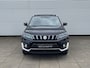 Suzuki Vitara 1.5 Hybrid Style Aut. | El. Glazen Panoramadak | Navigatie | Camera | Stoelverwarming | Carplay | PDC V+A | LMV 17 inch | Trekhaak