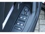 Peugeot 2008 1.2 Hybrid 145PK AUTOMAAT ALLURE | NIEUWE AUTO! | KEYLESS ENTRY/START | PARKEERSENSOREN VOOR + ACHTER | 17" LICHTMETALEN VELGEN | ADAPTIVE CRUISE CONTROL | CLIMATE CONTROL | STOEL VERWARMING | DRAADLOZE APPLE CARPLAY/ANDROID AUTO | DAB+ RADIO |