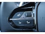 Peugeot 2008 1.2 Hybrid 145PK AUTOMAAT ALLURE | NIEUWE AUTO! | KEYLESS ENTRY/START | PARKEERSENSOREN VOOR + ACHTER | 17" LICHTMETALEN VELGEN | ADAPTIVE CRUISE CONTROL | CLIMATE CONTROL | STOEL VERWARMING | DRAADLOZE APPLE CARPLAY/ANDROID AUTO | DAB+ RADIO |