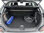 Hyundai Kona Electric EV Premium 64 kWh 3-Fase | Navigatie | Climate Controle | Electrische verstelbare stoelen met verwarmt en koeling | Soh 91.3 % |