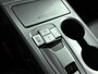 Hyundai Kona Electric EV Premium 64 kWh 3-Fase | Navigatie | Climate Controle | Electrische verstelbare stoelen met verwarmt en koeling | Soh 91.3 % |