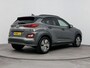 Hyundai Kona Electric EV Premium 64 kWh 3-Fase | Navigatie | Climate Controle | Electrische verstelbare stoelen met verwarmt en koeling | Soh 91.3 % |