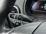 Hyundai Kona Electric EV Premium 64 kWh 3-Fase | Navigatie | Climate Controle | Electrische verstelbare stoelen met verwarmt en koeling | Soh 91.3 % |