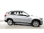 BMW X1 sDrive18i Harman Kardon-Leder elec koffer- elec stoelen met geheugen- keyless start- inst- HUD Leder bekleding- stoelverw- cruisec- multystuur- botswaarsch
