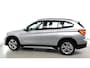 BMW X1 sDrive18i Harman Kardon-Leder elec koffer- elec stoelen met geheugen- keyless start- inst- HUD Leder bekleding- stoelverw- cruisec- multystuur- botswaarsch